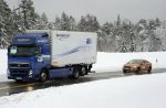 Zautomatyzowany bezpieczny samochód ciężarowy Volvo jest pojazdem prowadzącym podczas testów. Pojazd jest wyposażony we wszystkie aktualnie oferowane przez Volvo Trucks systemy bezpieczeństwa, jak również w systemy bezpieczeństwa aktualnie testowane w ramach różnych projektów finansowanych przez Unię Europejską, takich jak HAVEit i Intersafe2.