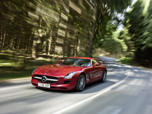 Nowy Skrzydlak Mercedes-Benz